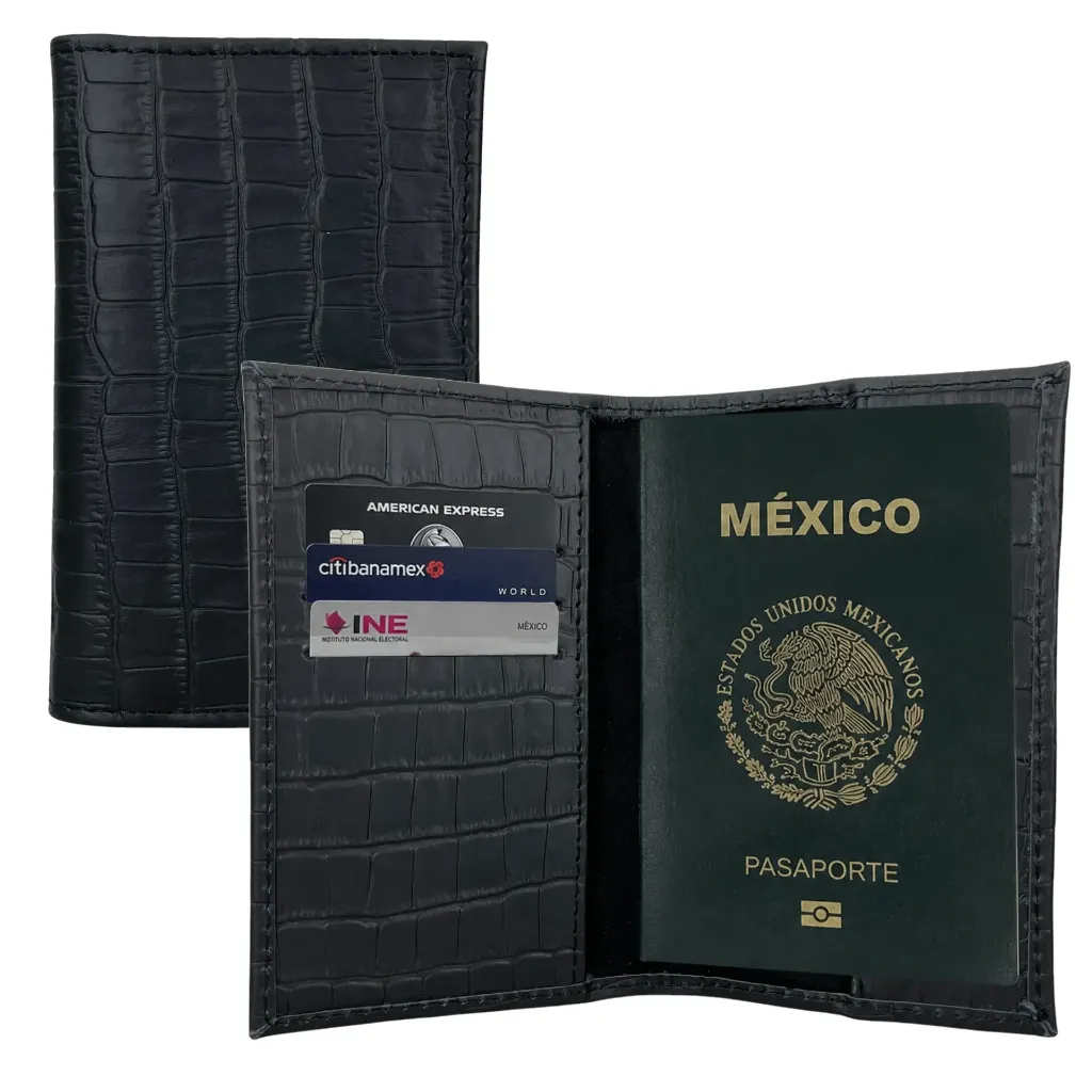 [P1PASCCN] PORTA PASAPORTE PIEL (COCODRILO NEGRO).webp