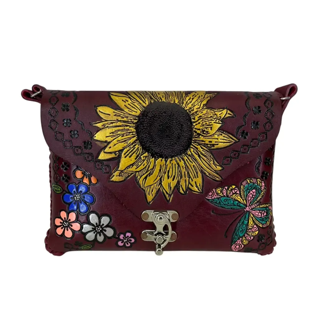 [B1MIVCGMVI] MICAELA VAQUETA CINCELADA (GIRASOL MARIPOSA VINO).webp