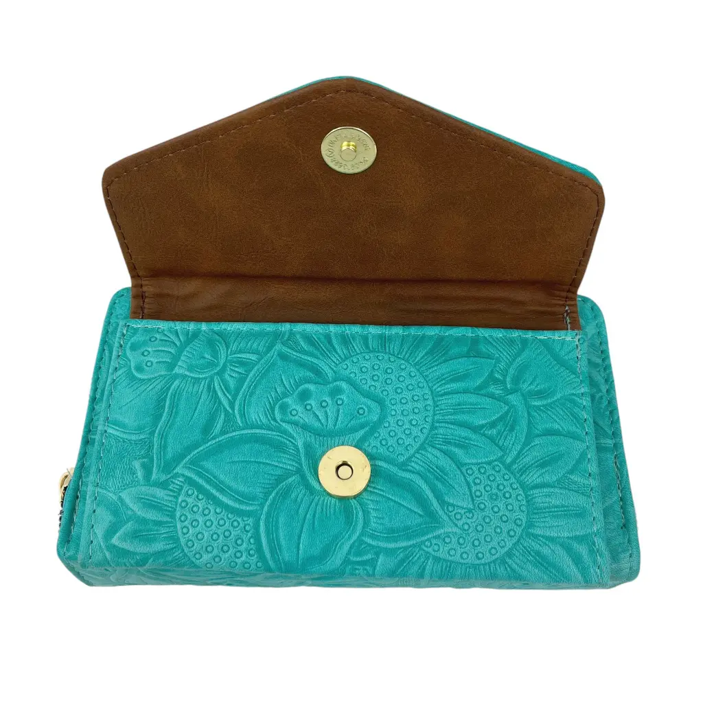 C22LULPGAQU (3).webp