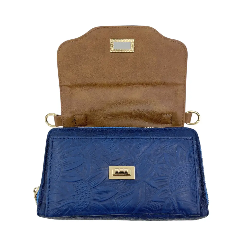 C22CLOPGMEZ (4).webp