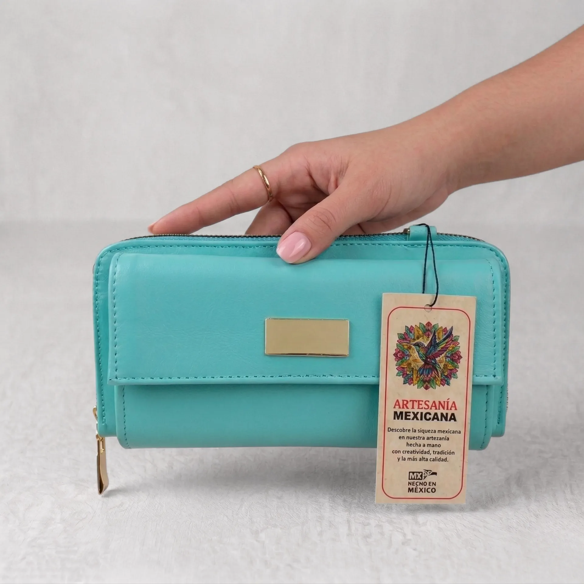 [P22PCAQU] PORTACEL PIEL UN CIERRE (AQUA)