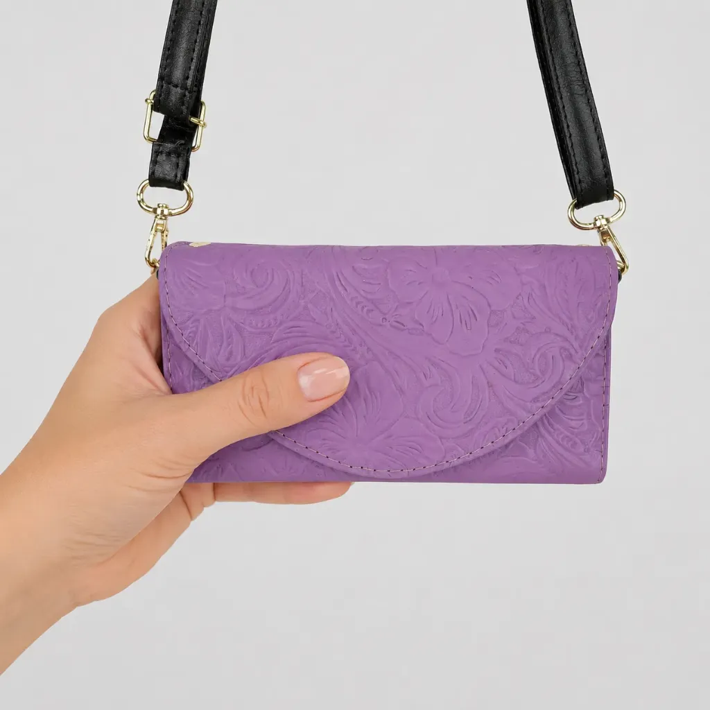 [P07PCPFLIL] PORTACEL PIEL (FLORES LILA)